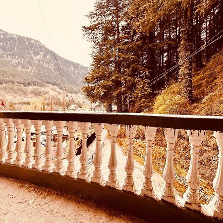 Hotel Daulat Manali Exterior foto